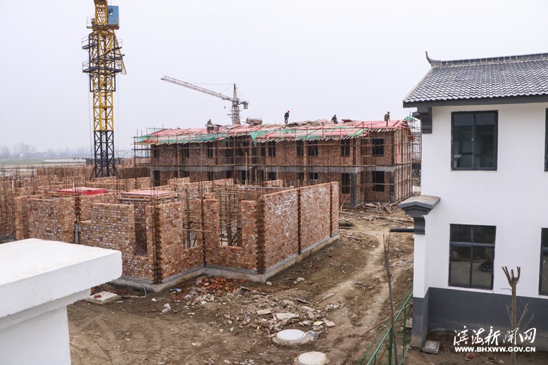 通榆鎮(zhèn)三元村集中居住區(qū)建設(shè)現(xiàn)場