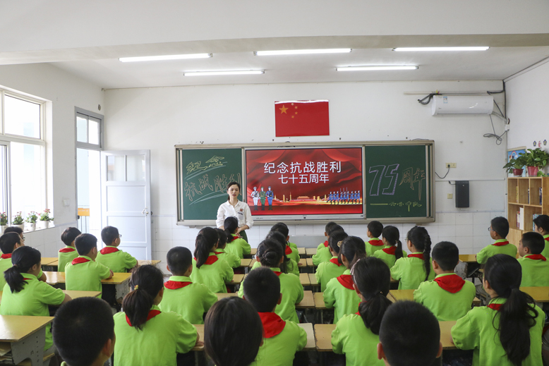 縣實(shí)驗(yàn)小學(xué)開展“勿忘國恥愛我中華”主題班會活動