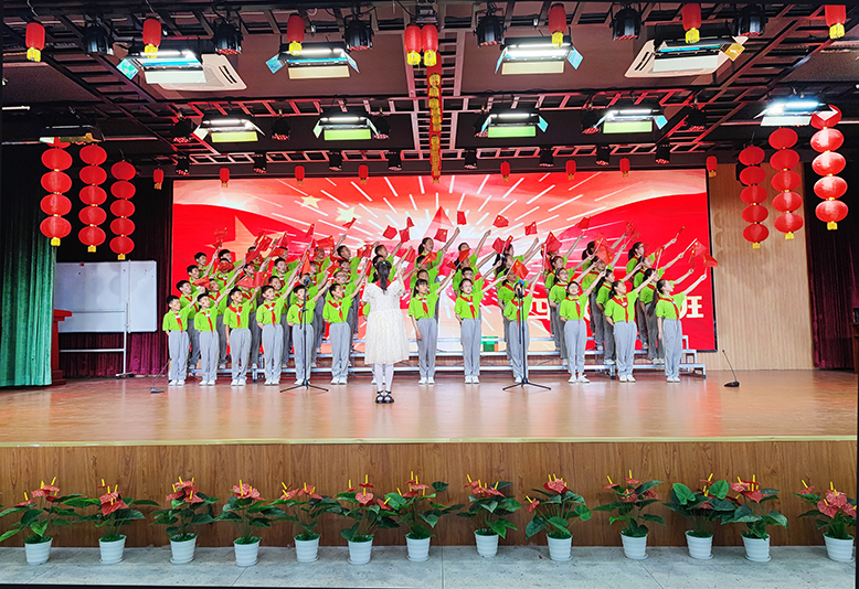八灘鎮(zhèn)中心小學舉行“喜迎二十大永遠跟黨走”合唱比賽