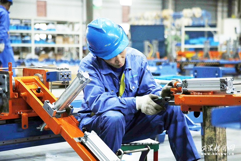 我縣各工業(yè)企業(yè)確保完成年度經(jīng)營目標(biāo)